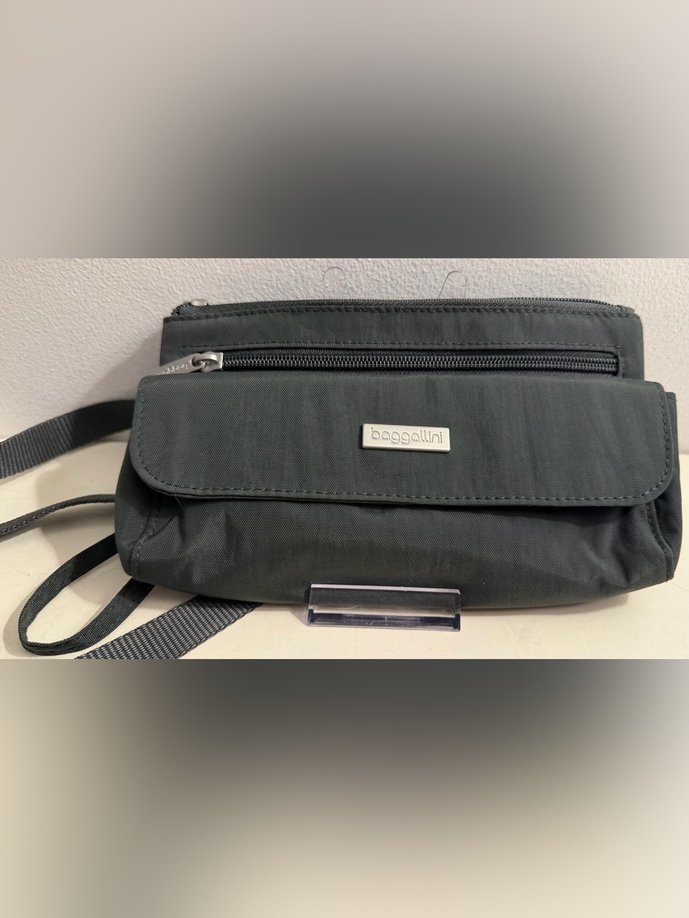Baggallini gray mini crossbody.